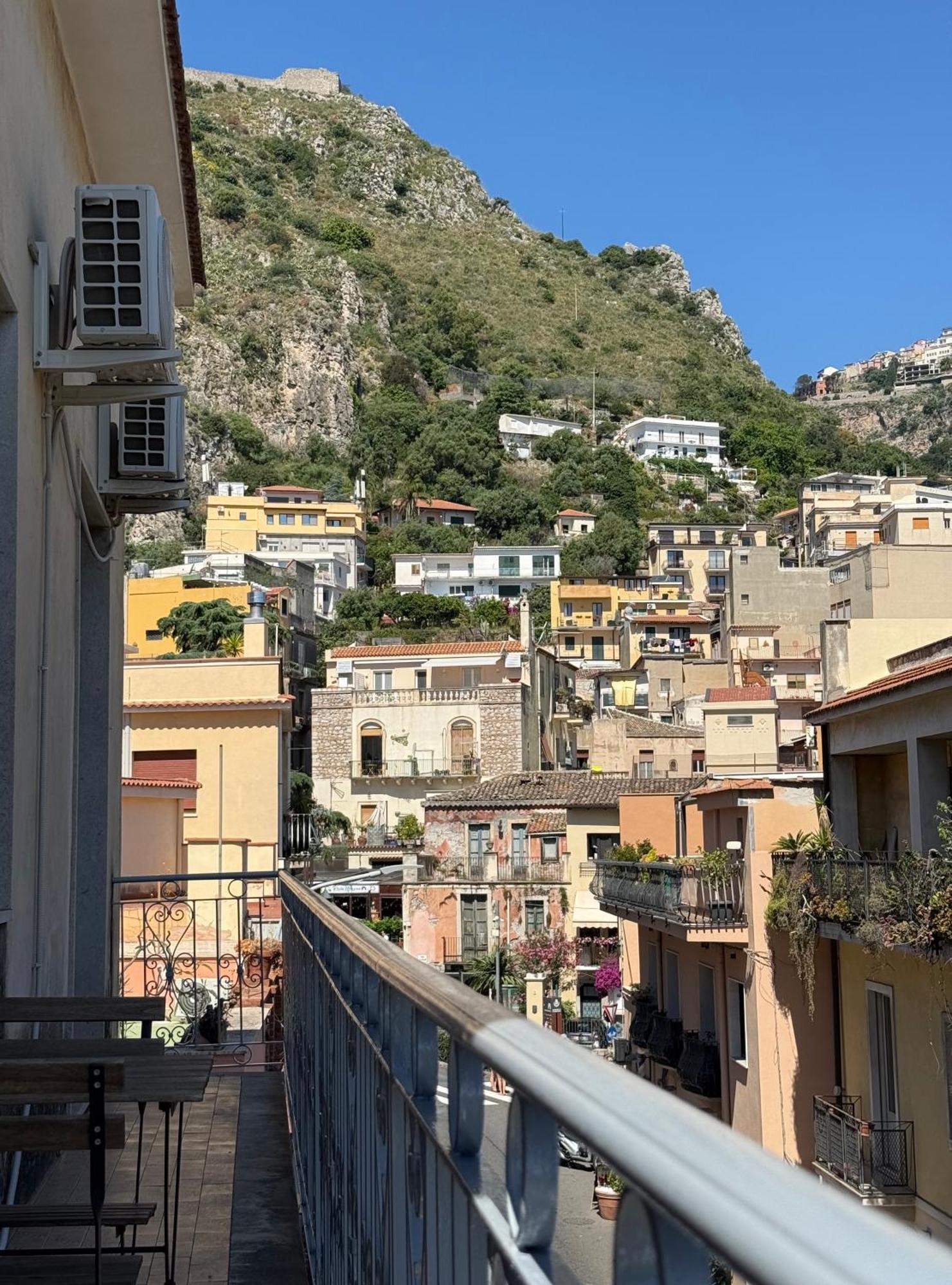 Porta Messina *